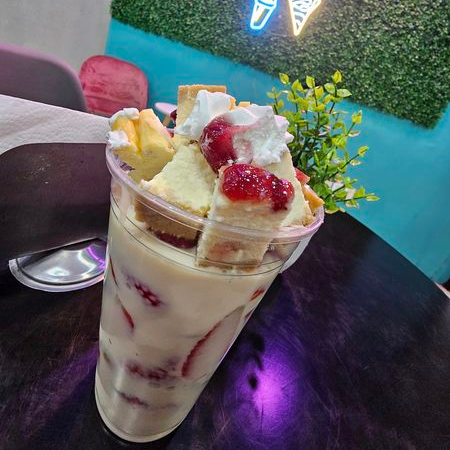 Fresas Con crema y Cheesecake