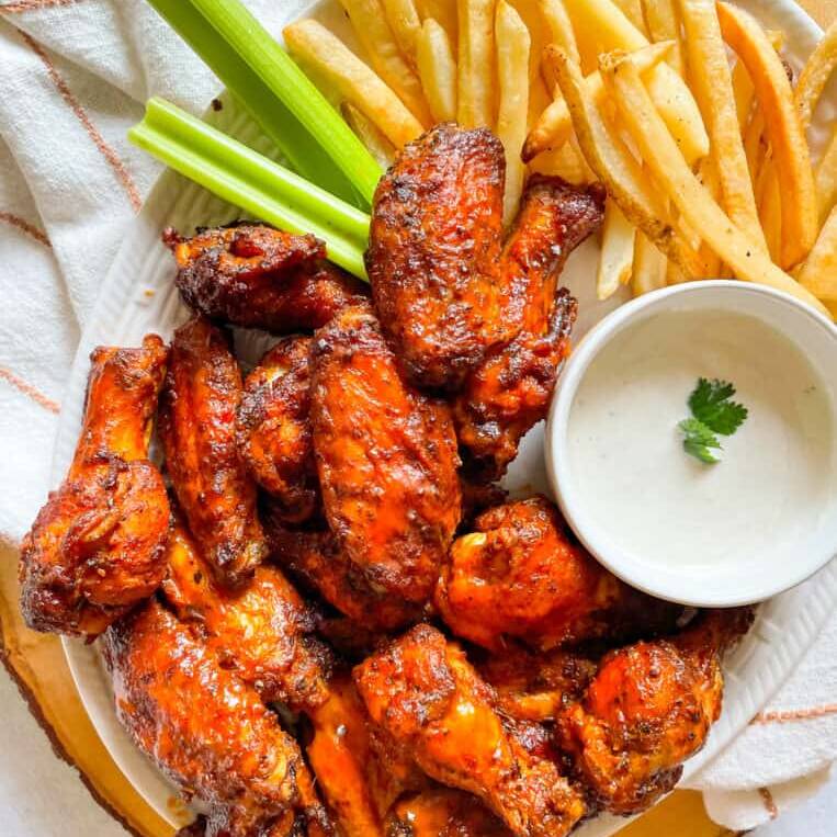Alitas 10 Pzas + Papas