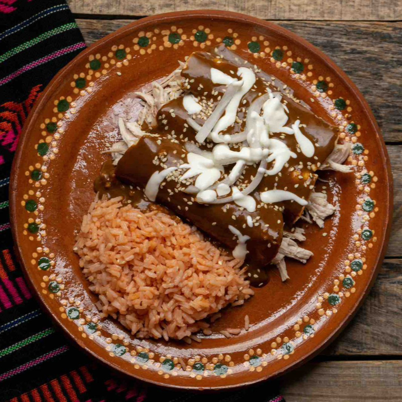 Nuestras Deliciosas Enchiladas de mole!!!