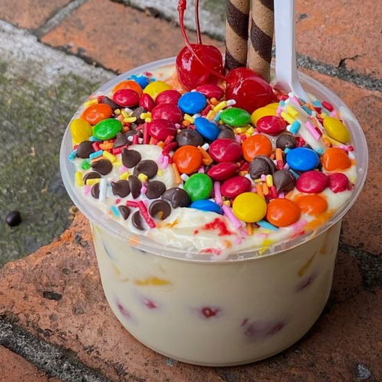 Volcan de Fresas con Cheescake