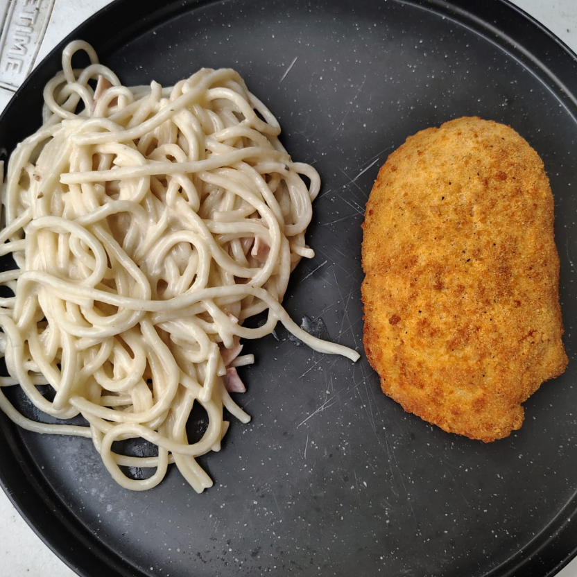 Pechuga Rellena con Spaguetti