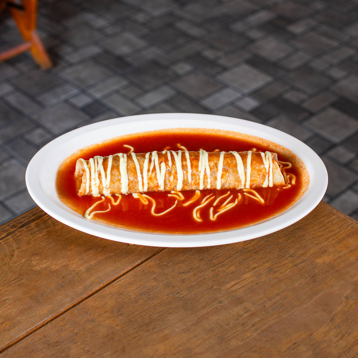 Burrita Bañada Tapatía de Queso Panela
