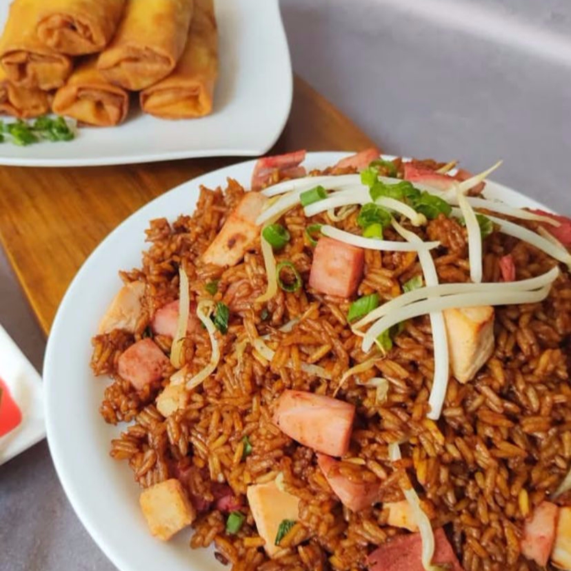 Arroz chino 5 personas + 3 lumpias