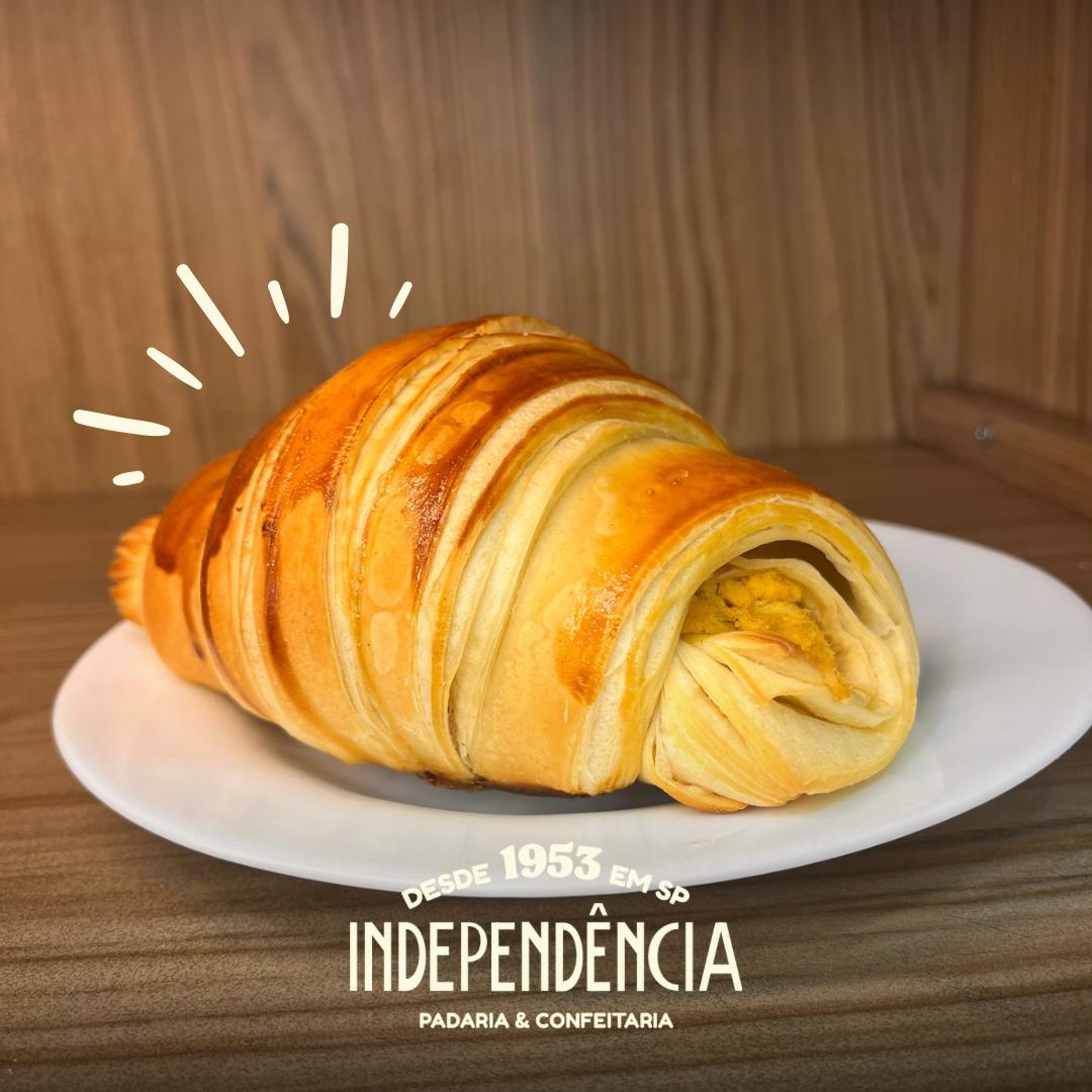 1 unidade de croissant recheado (Quatro Queijos, Presunto e Queijo, Frango e Calabresa)