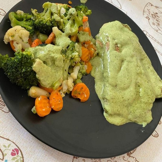 COMBO Pollo En Crema Cilantro