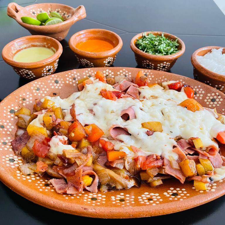 Queso Fundido con Bistec