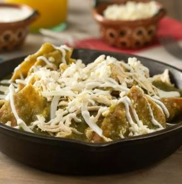 Chilaquiles + Bebida
