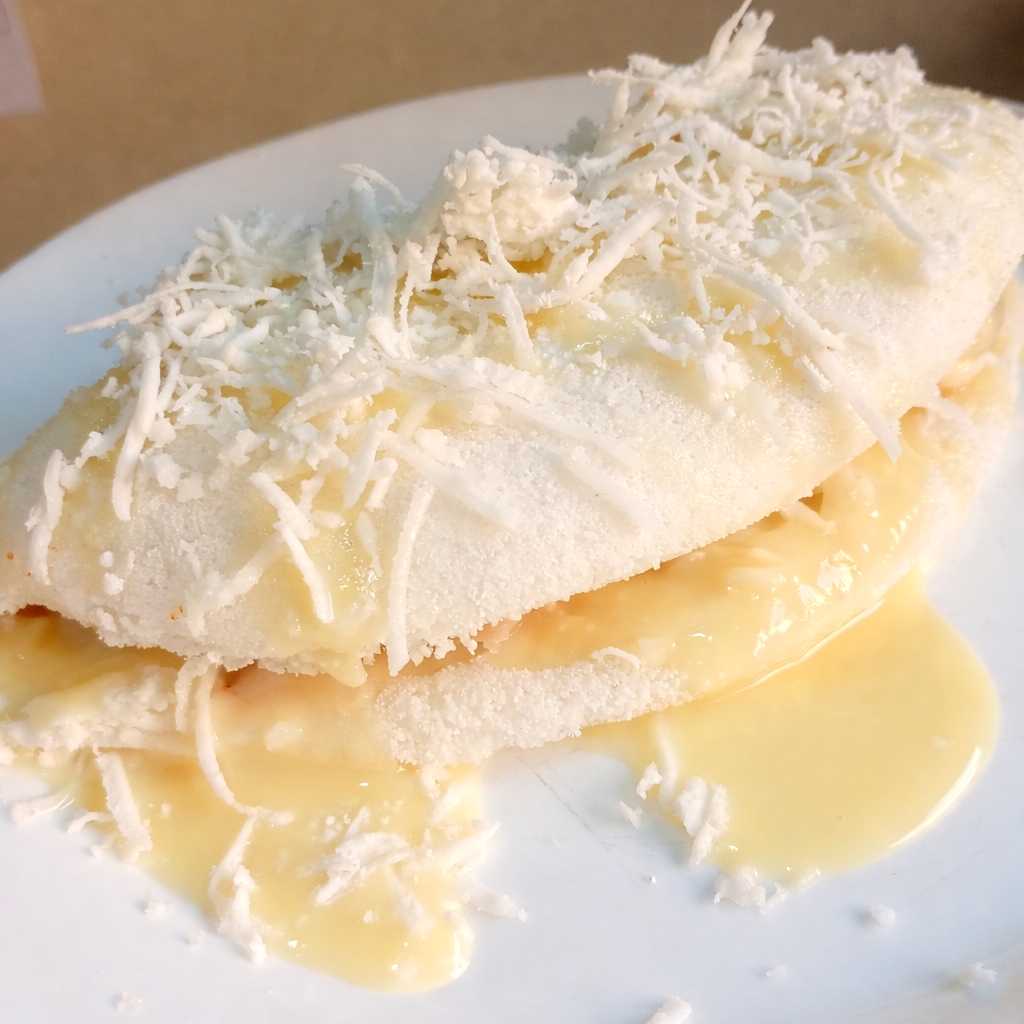 Massa de tapioca com leite condensado e coco