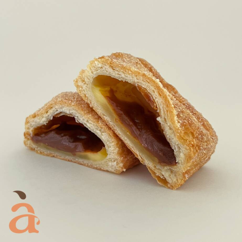 Pastel arequipe y queso