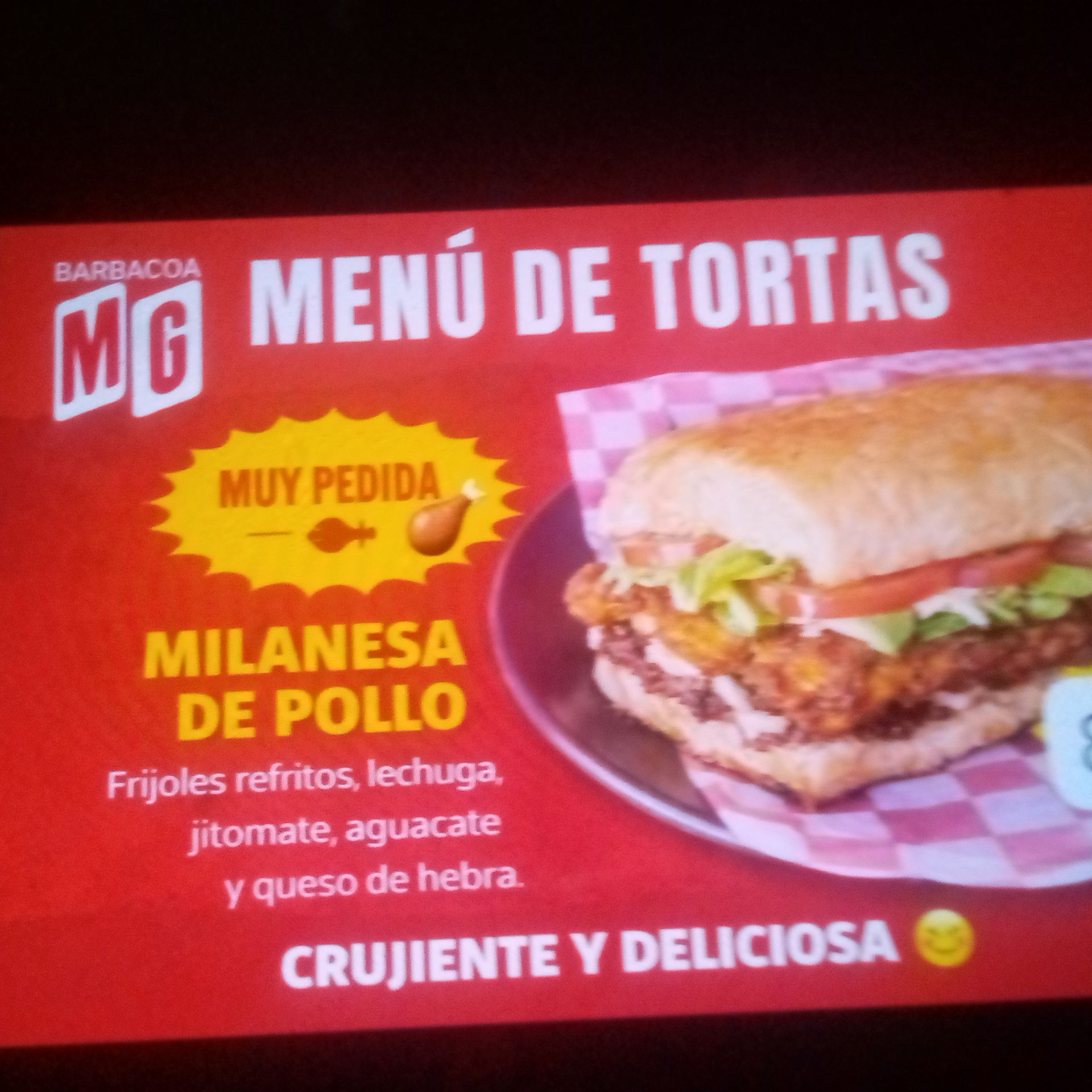 Torta de milanesa de pollo empanizada