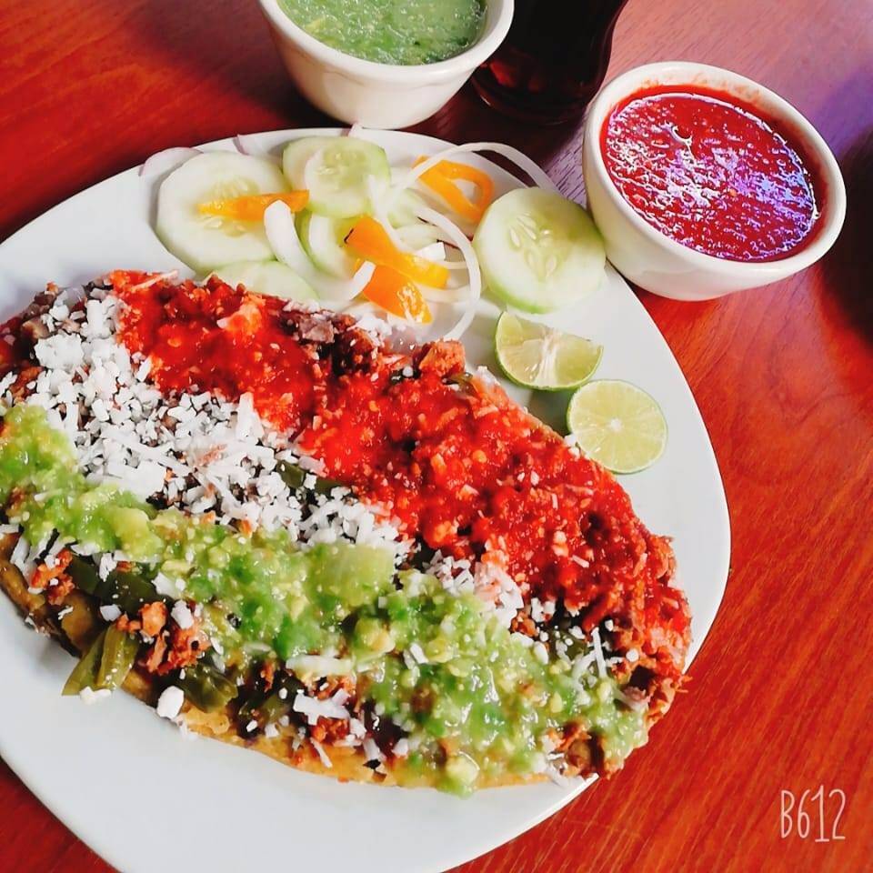 Huarache de Carne de Pastor