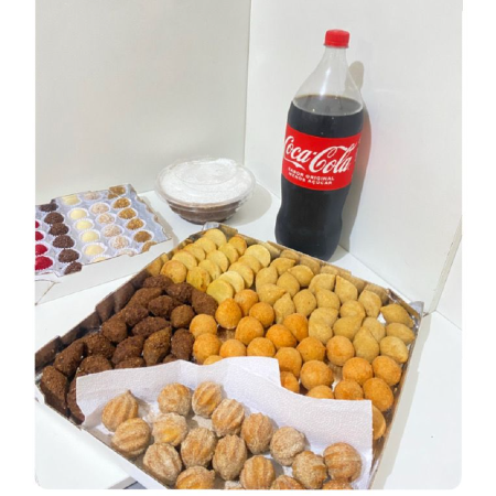 100 Salgados , 25 Docinhos , 1 Torta + bebida.