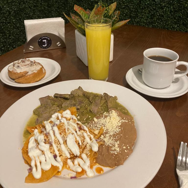 LENGUA EN SALSA VERDE MEDIO LITRO