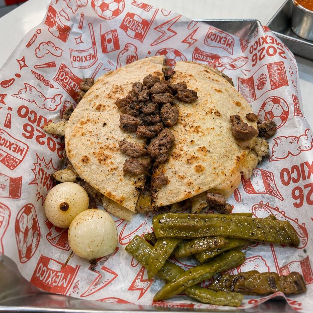 Gringa de Bistec