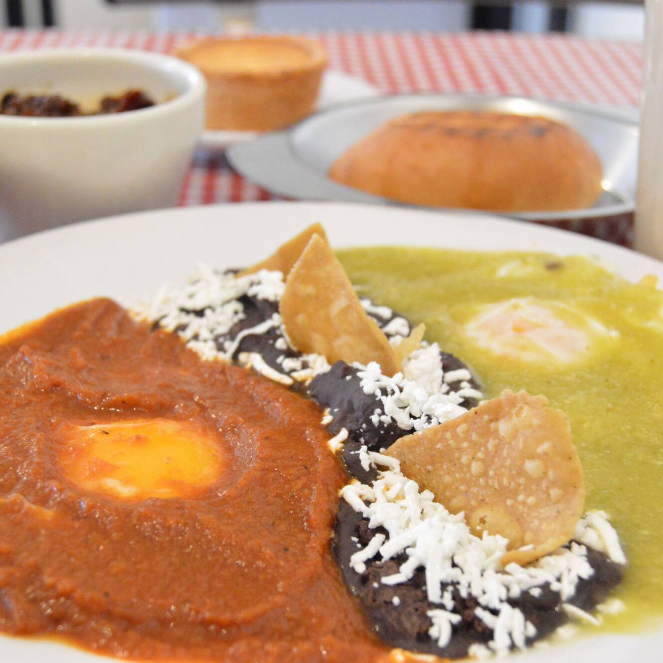 Huevos Divorciados