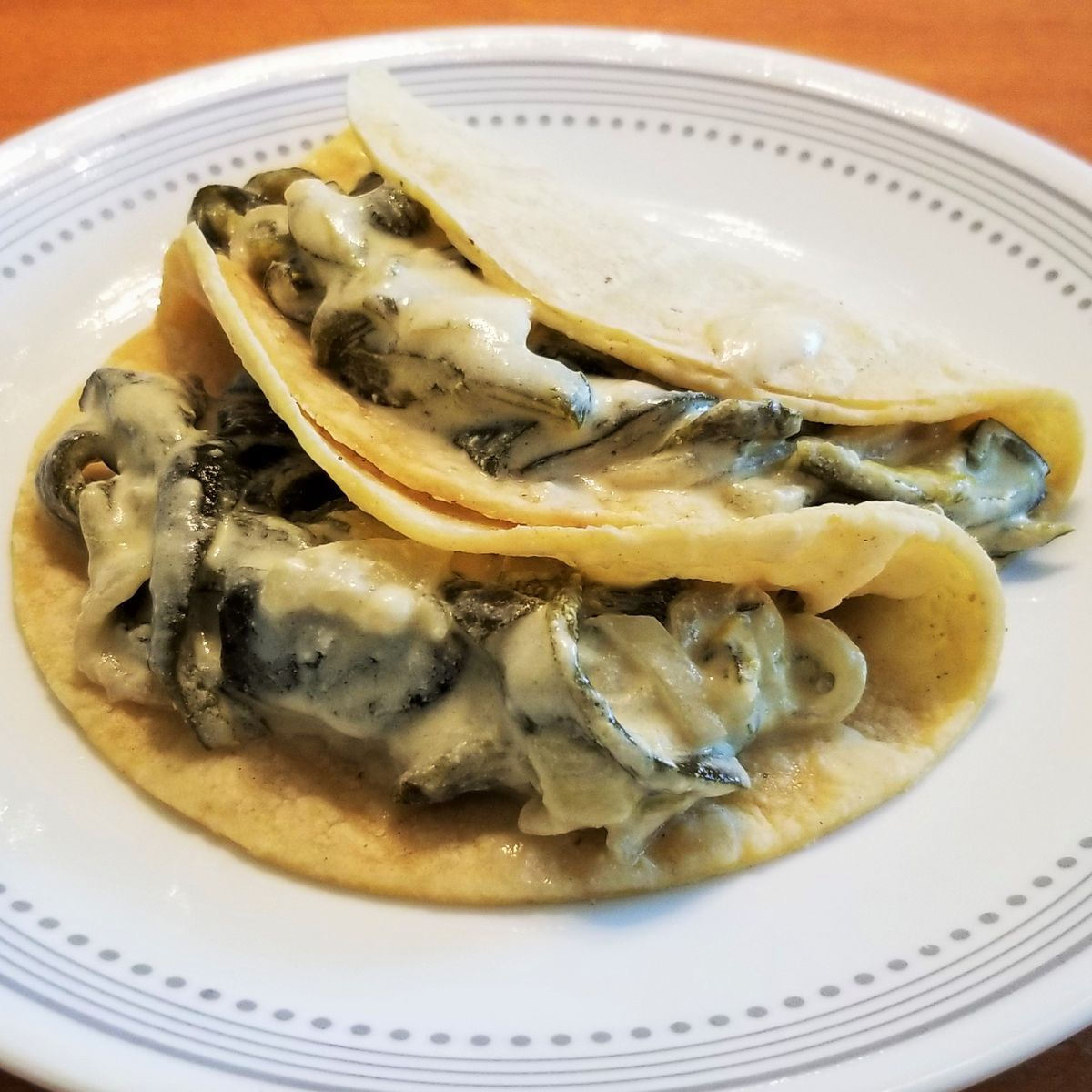 Taco de Queso con Rajas