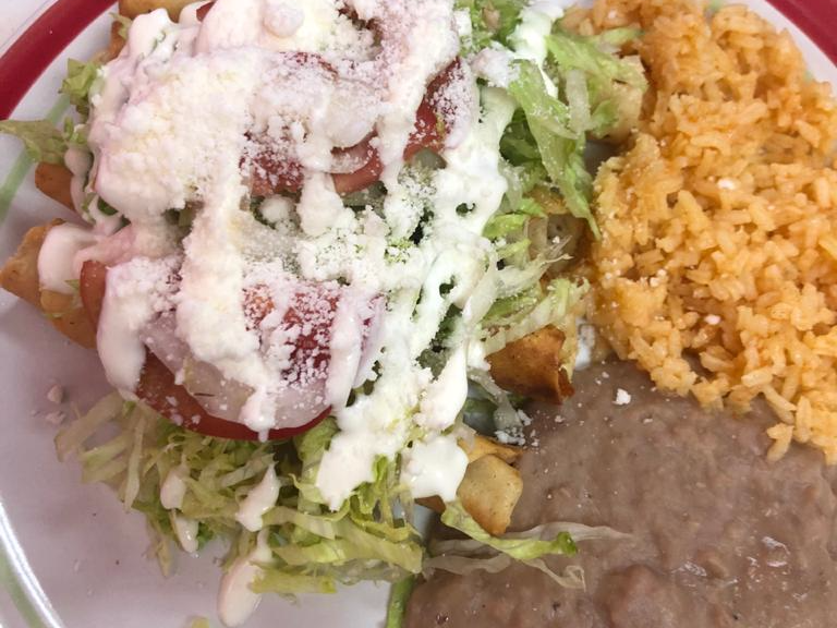 Flautas de Pollo