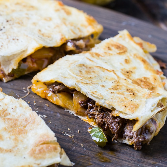 Quesadilla con Barbacoa de Res