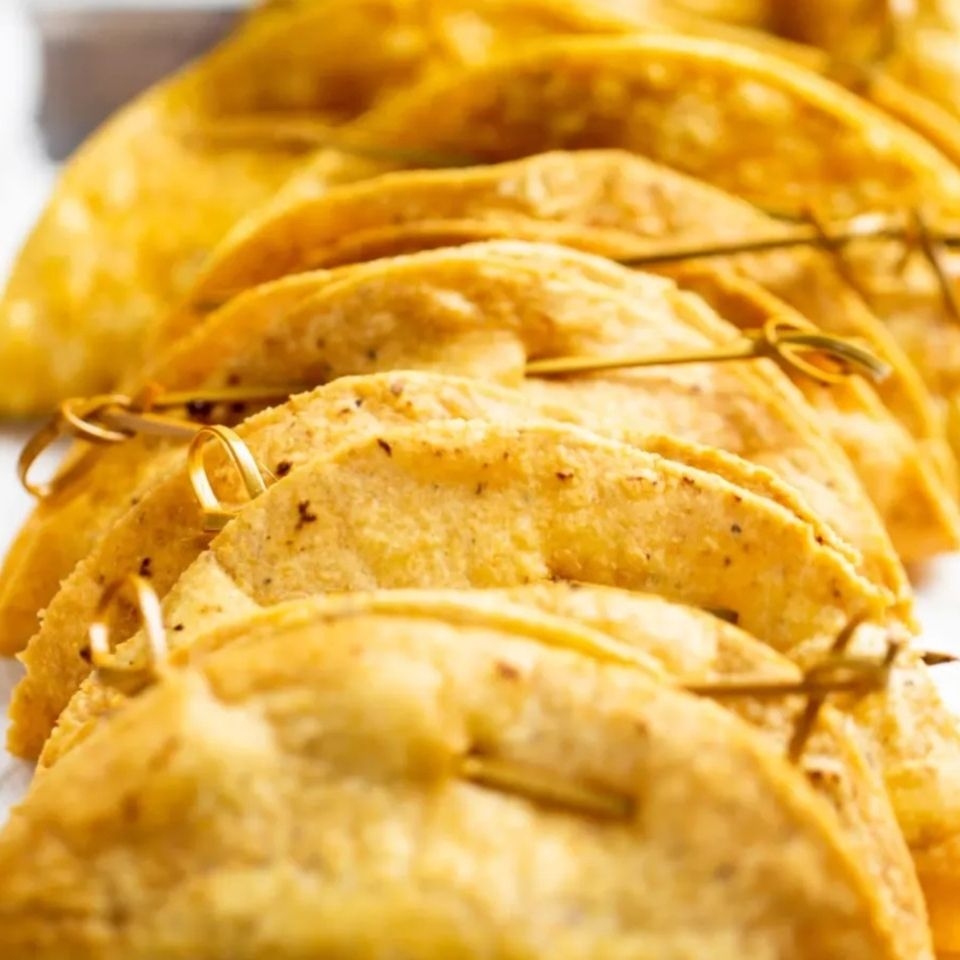 Taco Dorado Sencillo De Frijol