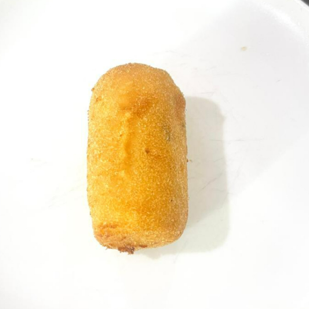 SALGADO FRITO DE PRESUNTO E QUEIJO MASSA DE BATATA