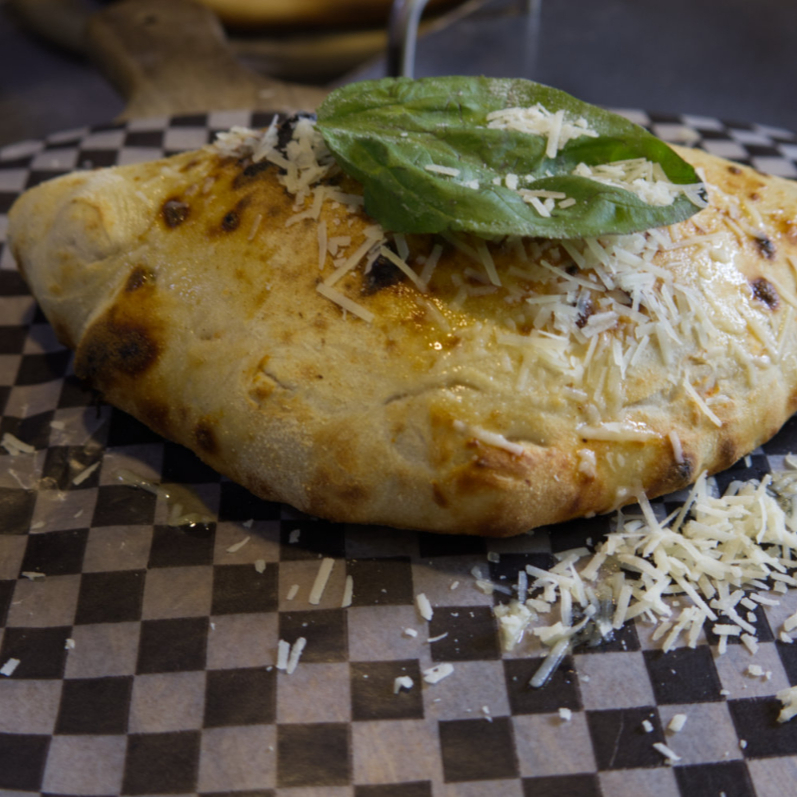 Calzone Pepperoni