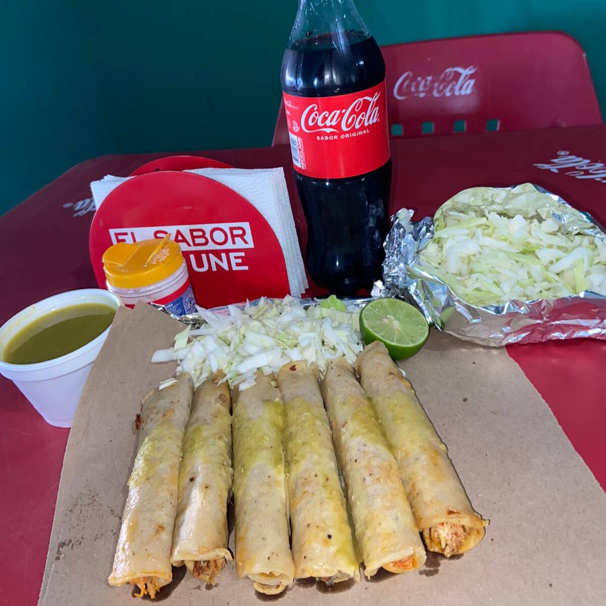 Combo Orden 6 Tacos Mixtos más Refresco