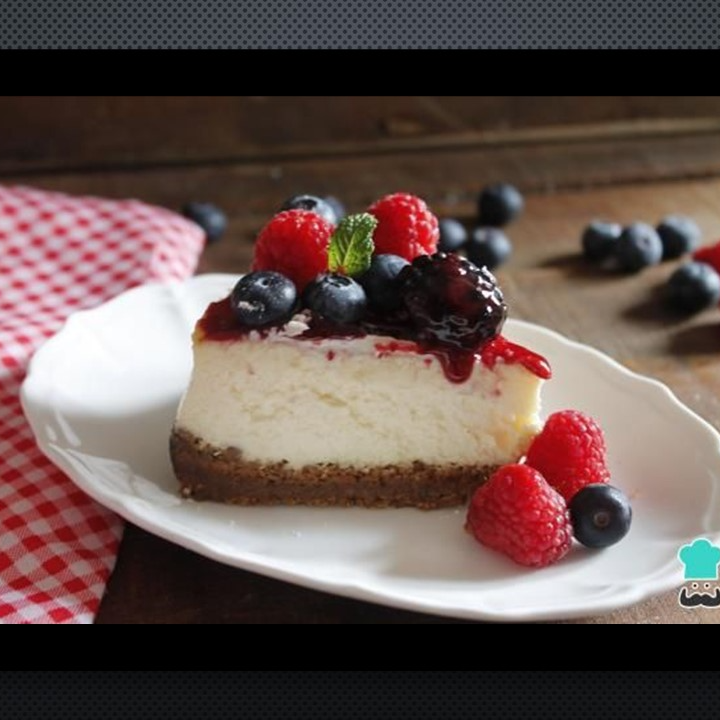 REBANADA CHEESECAKE FRUTOS ROJOS🍰🍓🍒🫐