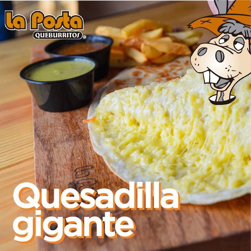 Quesadilla Gigante