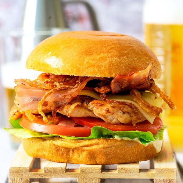 Cat  Burguer Pollomiau