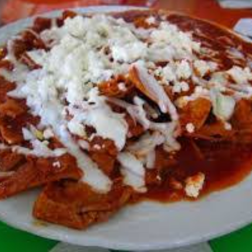 CHILAQUILES ROJOS