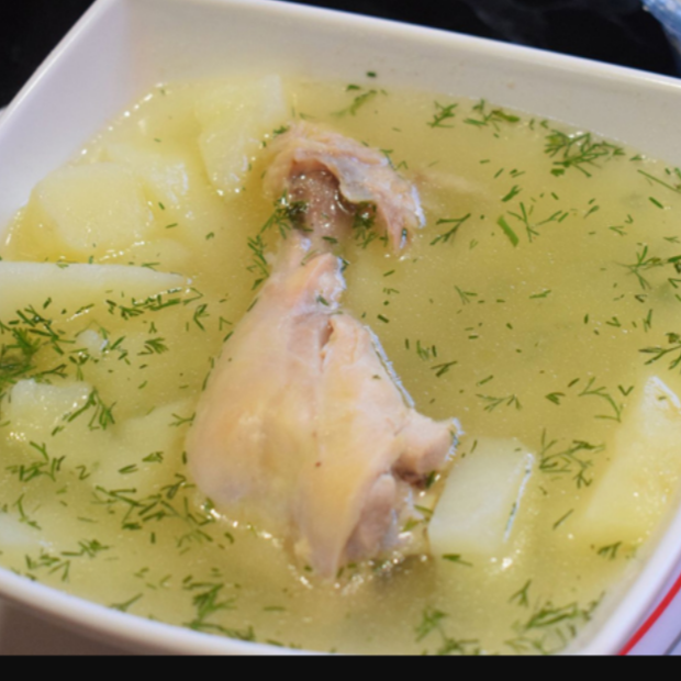 Caldo de Pollo.
