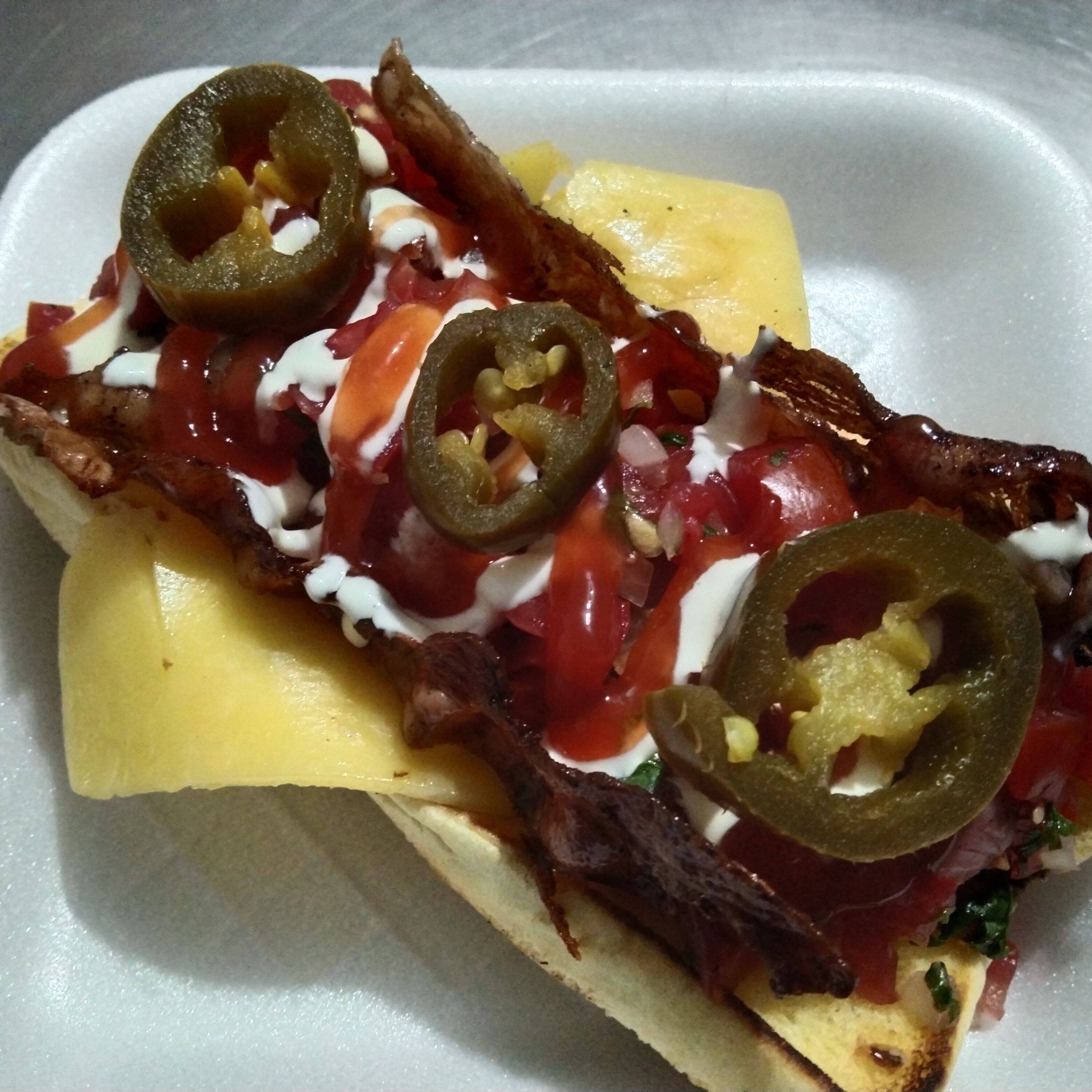 Hot Dog Tocino Queso
