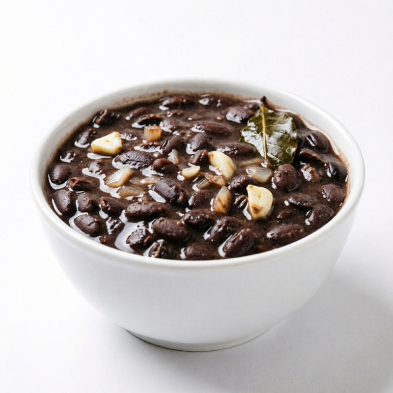 Cozido lentamente até a perfeição, nosso feijão preto é temperado com alho, cebola e folha de louro para um sabor autêntico e reconfortante. Um clássico que aquece a alma.
serve 2 pessoas.