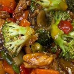Pollo con Brócoli Orden