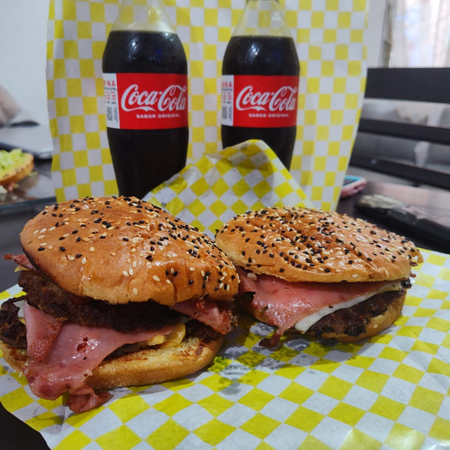 COMBO3 TORTA + HAMBURGUEZA + COCA
