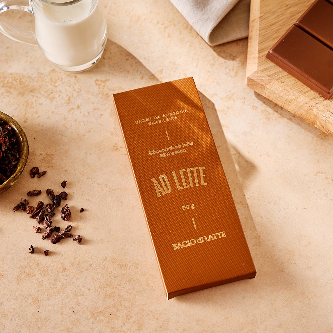 Chocolate ao leite 42% cacau amazônico. Tablete 80g.