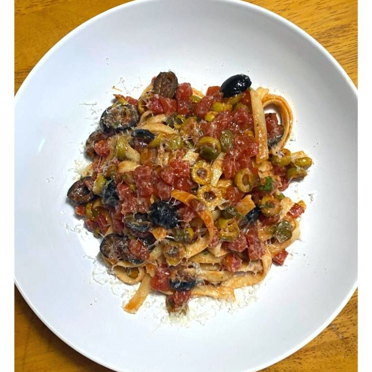 Fetuccini a la Putanesca
