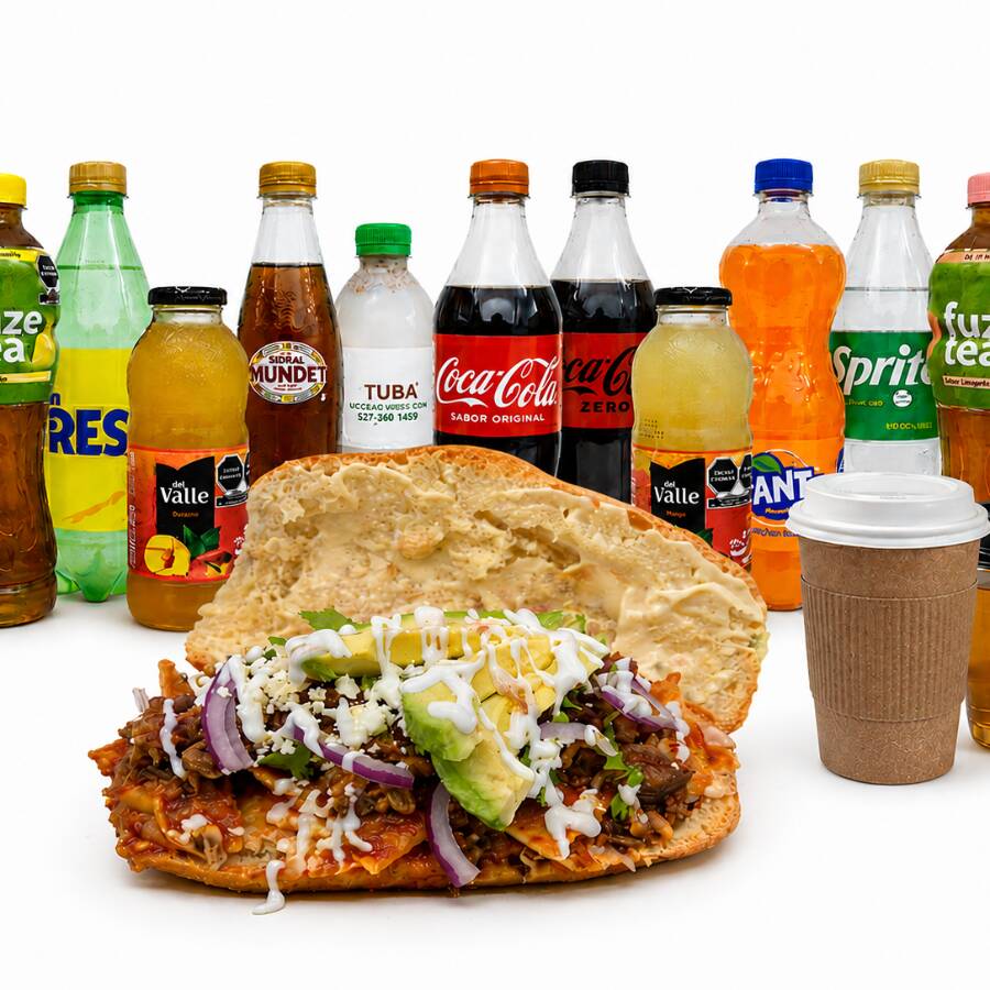 Torta de Chilaquil y Bebida / CH Sandwich and Beve