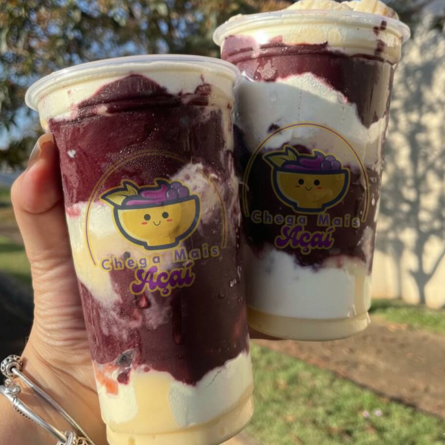 Na compra de 2 Açaís de 300ml (monte você), você paga 65% no segundo copo (monte você). Experimente nosso delicioso açaí e monte da forma que você deseja. Escolha até 4 maravilhosos adicionais. *Obs: os adicionais escolhidos serão iguais nos 2 copos, caso não informe em observações os adicionais de cada copo (4 adicionais dos itens grátis). **Obs: Não enviamos os acompanhamentos separados. Obs: Foto ilustrativa. -----------------tags------------------- Entrega rápida , açaí, acai, acai batido, acai gourmet, açaí gourmet, Ninho, desconto , promoção , 0,99 , 0800 , off , cupom , barato , melhor preço , oferta , frete grátis , descontão , preço baixo , Doces , bolos , brigadeiro , docinhos , sorvete, milkshake, kit festa , aniversario , bolo de pote , chocolate , morango , sobremesa natalina , Nutella , copo da felicidade , brownie , confeitaria , doceria , gourmet , bombom , ganache , caseiro , vovó , bento cake , vulcão #acai #acainutella #Nutella #Ninho #combo #acaicombo