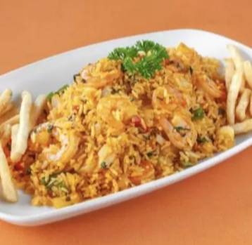 1/2 arroz camarones + Nachos pollo + Gas. 1.5