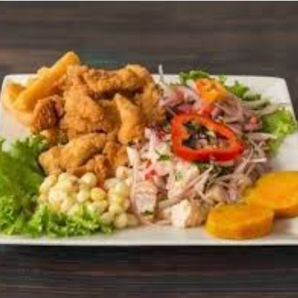 Ceviche Mixto y Chicharrón de Pescado
