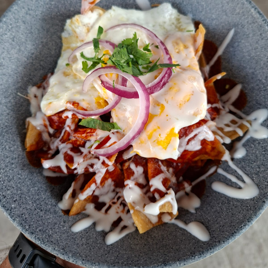 CHILAQUILES ROJOS