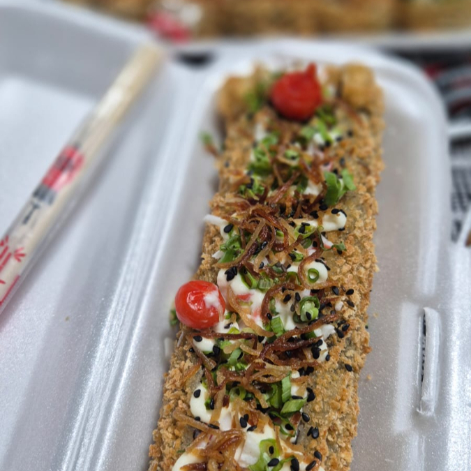 Big hot com recheio de kani e creme cheese com cebolinha