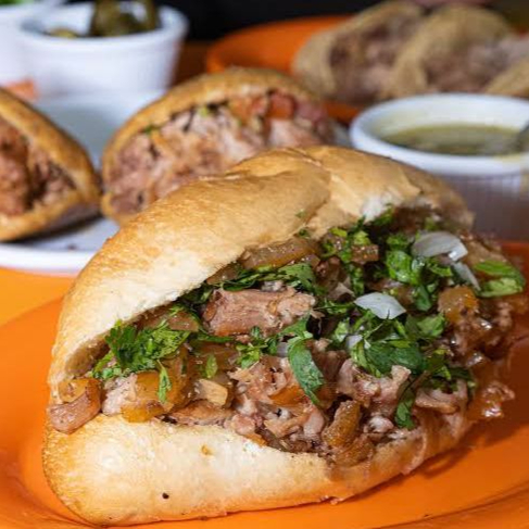 Torta Carnitas