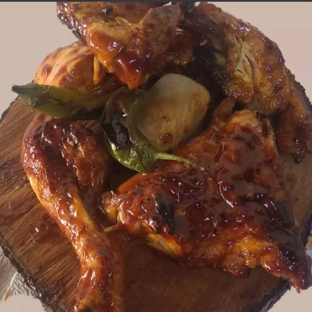 1 POLLO EN BBQ