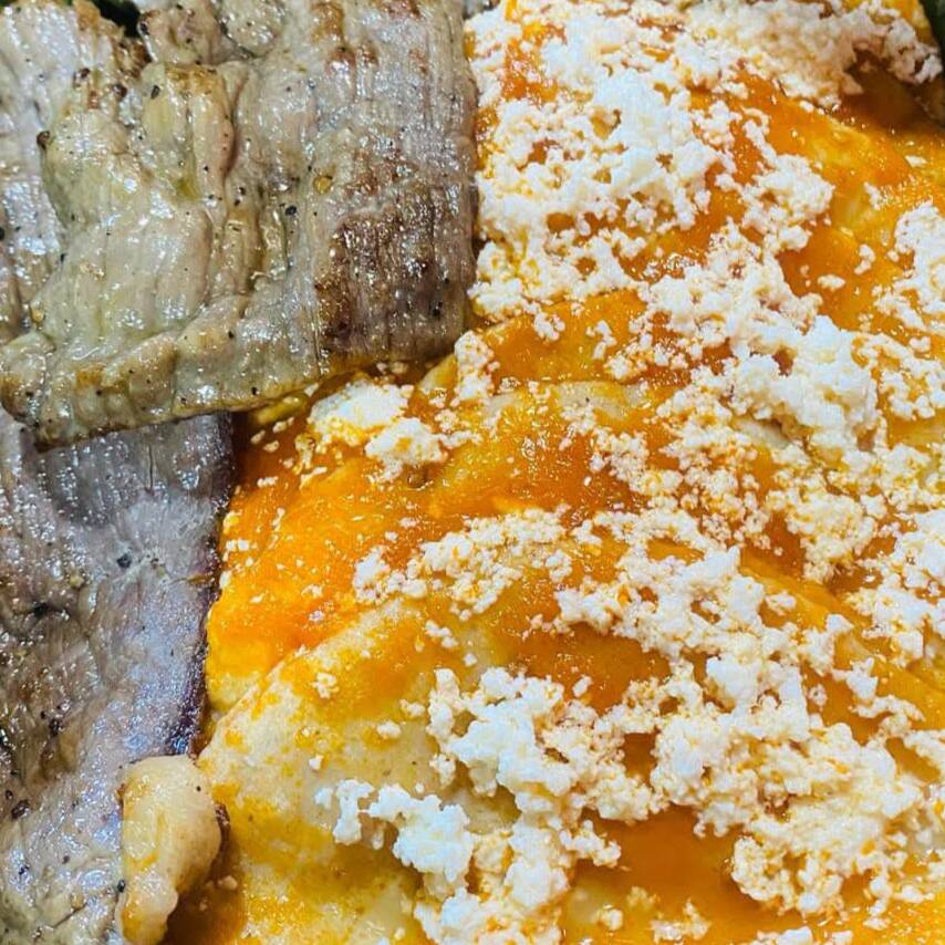 Enchiladas con Cecina