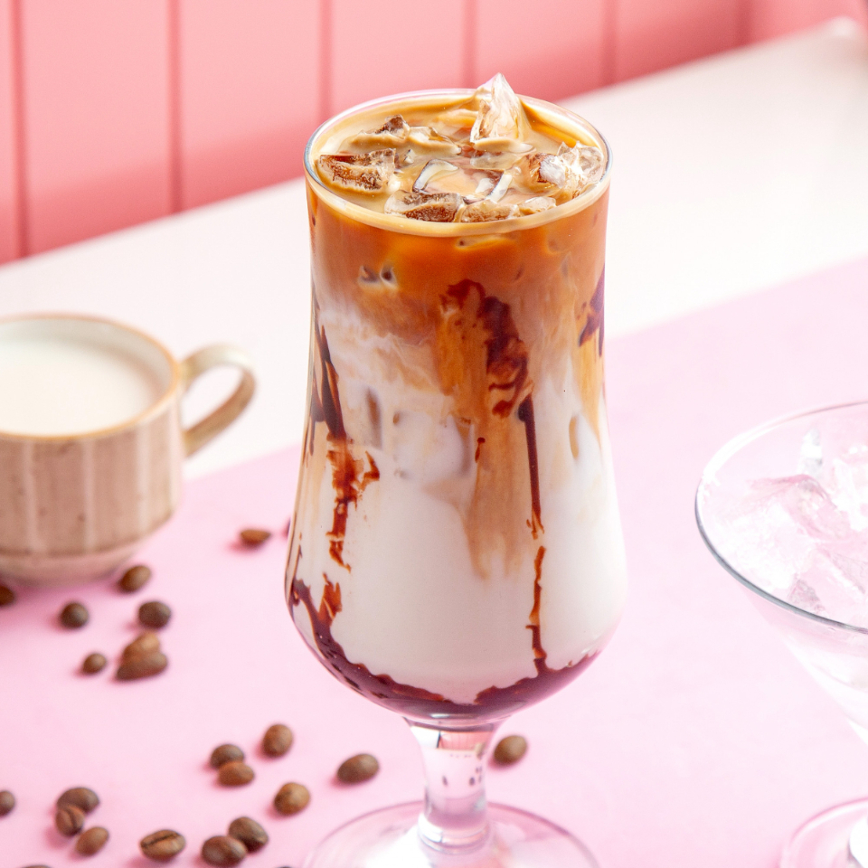 Iced Caramel Macchiato