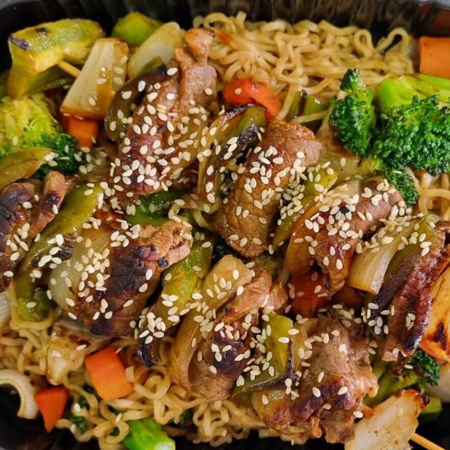 BROCHETAS TERIYAKI