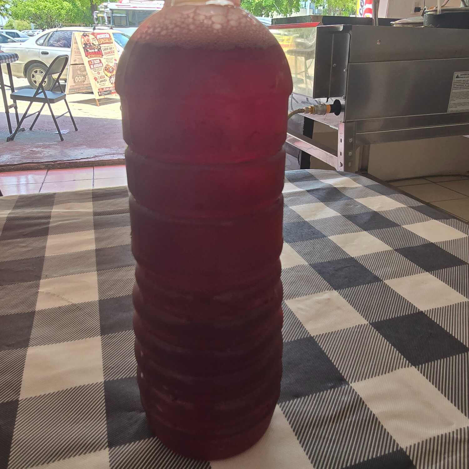 1 Quesadilla Adobada + 1 Taco Adobada + Agua de Jamaica 500 ml