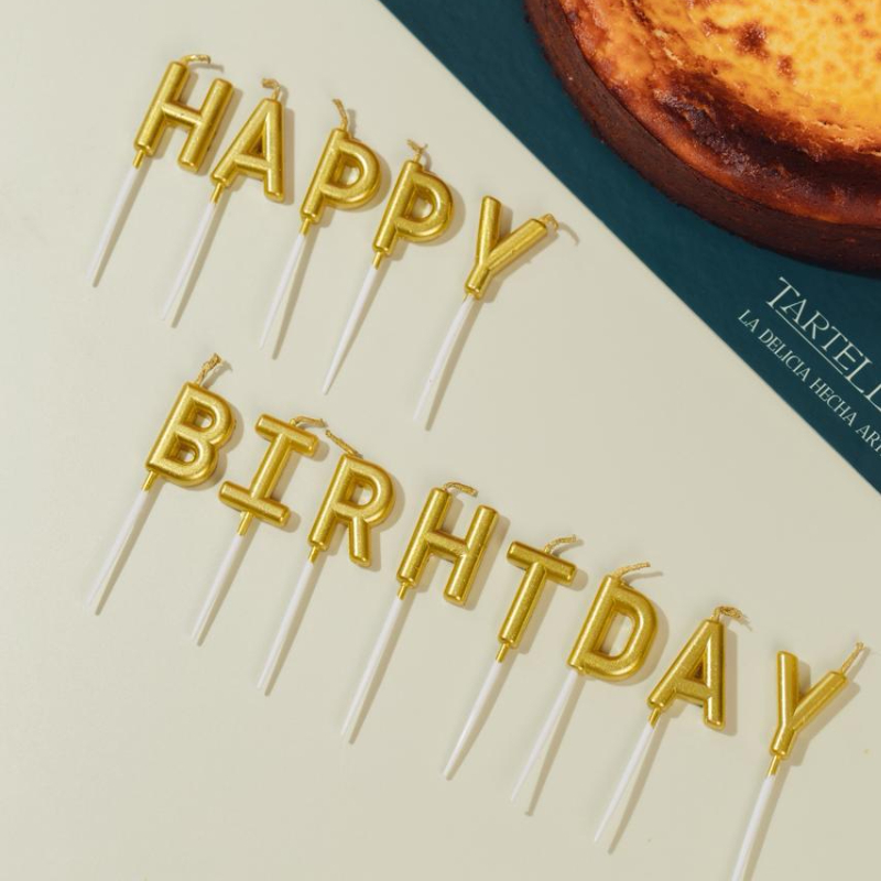 Vela Happy Birthday Dorada